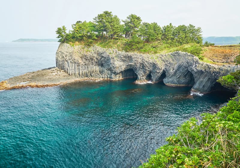 Nanatsugama Caves