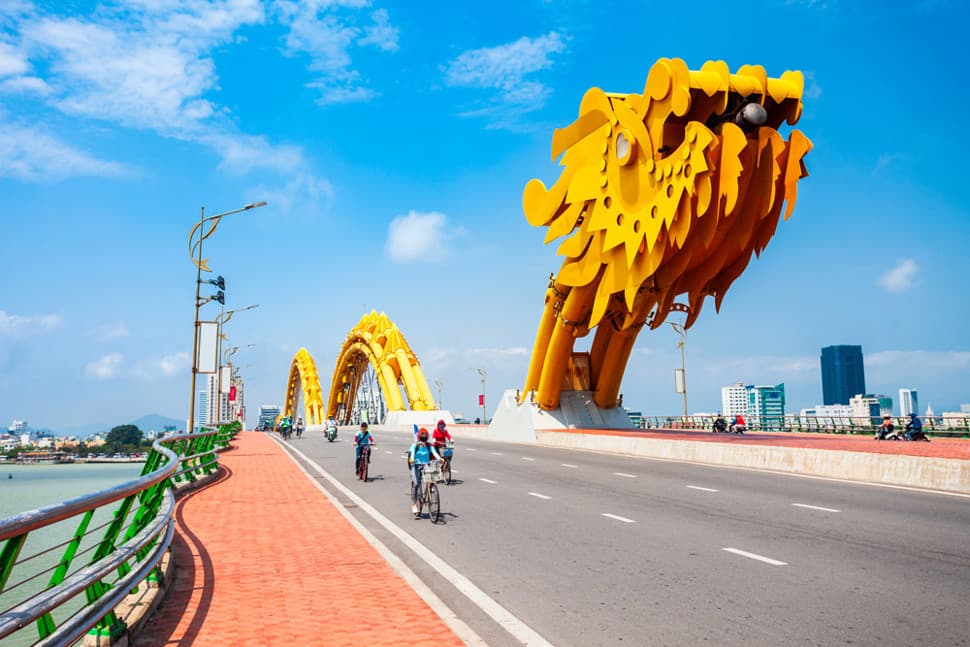 สะพานมังกรไฟ