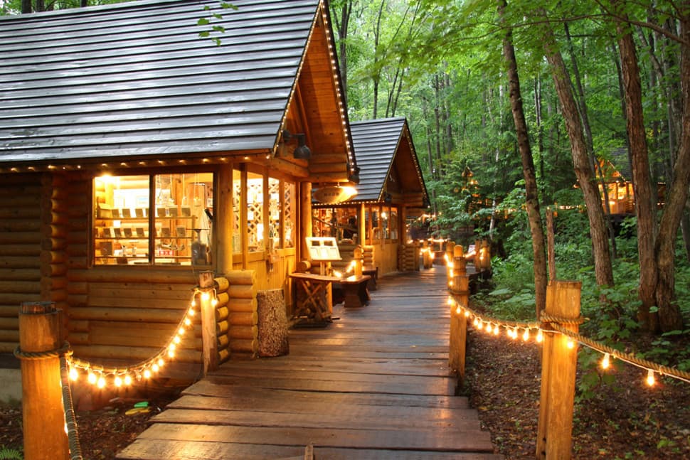 หมู่บ้านเทพนิยาย นิงเกิ้ลเทอเรส