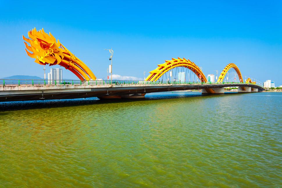 สะพานมังกรไฟ